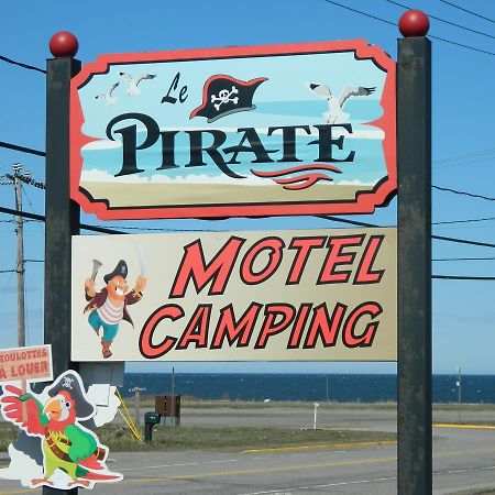 Motel & Camping Le Pirate Cap-Chat Exterior foto
