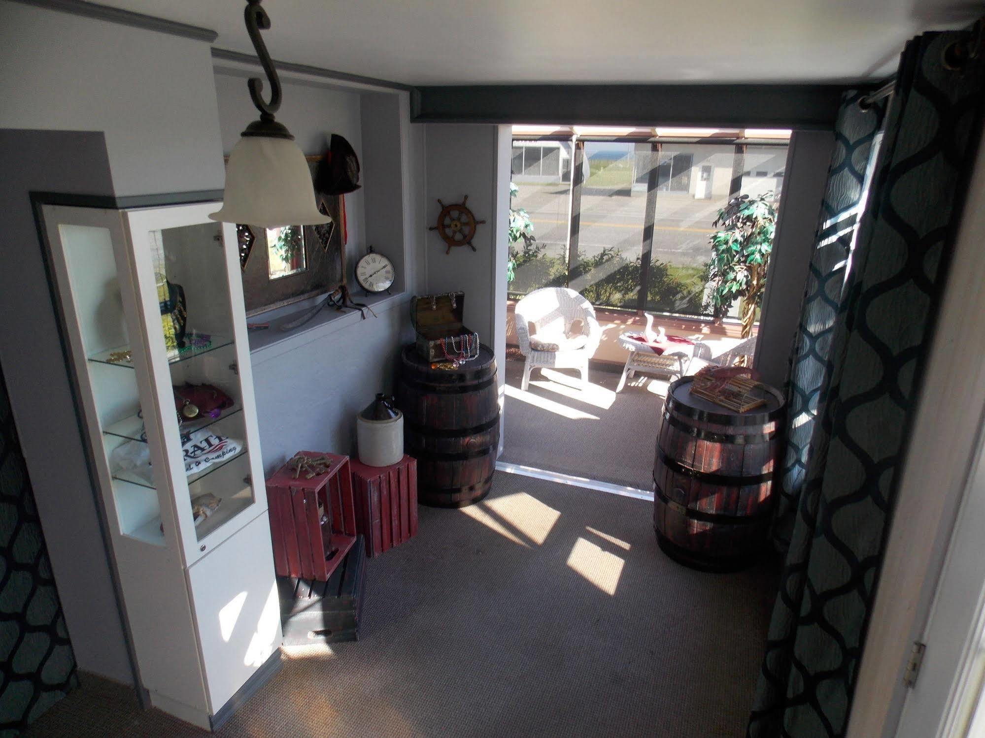 Motel & Camping Le Pirate Cap-Chat Exterior foto